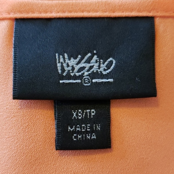 Mossimo blouse - Picture 2 of 2